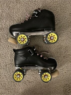 Upgraded Black Riedell Dart Quad Roller Skates - Premium Parts